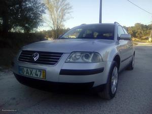 VW Passat 1.9 tdi 130 cv Março/01 - à venda - Ligeiros