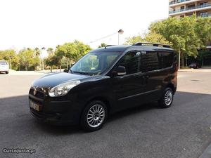 Fiat Doblo 1.3 Multijet Novembro/11 - à venda - Ligeiros