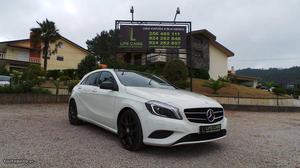 Mercedes-Benz A 180 Urban CDI 109cv Fevereiro/13 - à venda