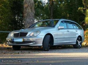 Mercedes-Benz C 220 avangarde Dezembro/04 - à venda -