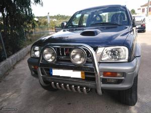 Mitsubishi L200 Strakar Junho/00 - à venda - Ligeiros