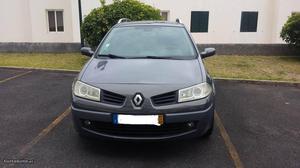 Renault Mégane dinamic Março/07 - à venda - Ligeiros