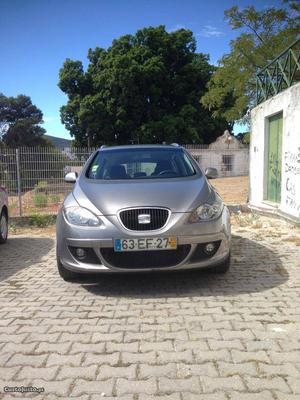 Seat Altea XL 2.0 TDI Agosto/07 - à venda - Ligeiros