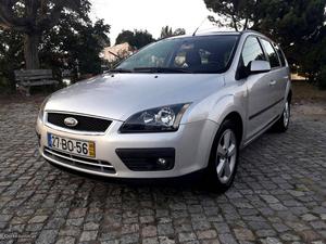 Ford Focus 1.6tdci Titanium 110 Julho/06 - à venda -