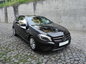 Mercedes-Benz A 180 Sport 110cv Abril/14 - à venda -