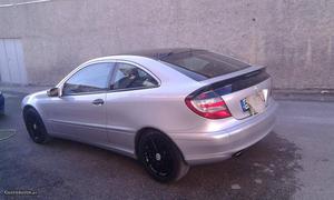 Mercedes-Benz C 220 sport coupe Dezembro/04 - à venda -