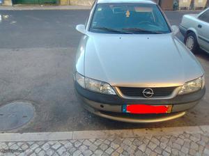 Opel Vectra 1.7 Março/97 - à venda - Ligeiros Passageiros,