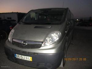 Opel Vivaro 2.0 cdti 6 lug Agosto/08 - à venda - Comerciais