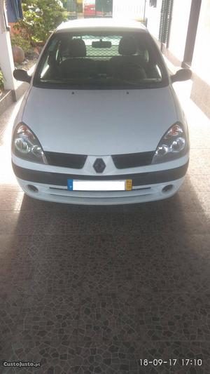 Renault Clio 1.5 DCI Outubro/04 - à venda - Comerciais /