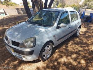 Renault Clio 1.5 dci 85hp Maio/02 - à venda - Ligeiros