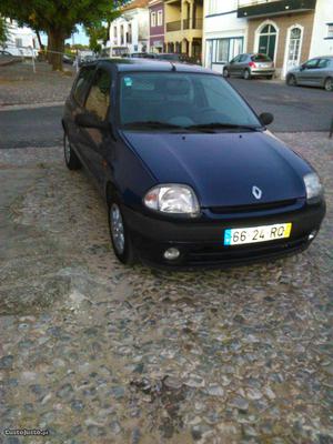 Renault Clio 1.5dci Maio/01 - à venda - Ligeiros