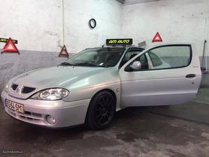 Renault Mégane 1.4 coupe Outubro/01 - à venda - Ligeiros