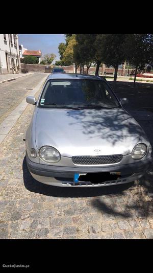 Toyota Corolla 1.4 i carro Maio/99 - à venda - Ligeiros