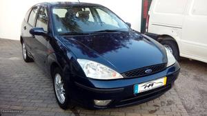 Ford Focus Aceito retoma/troca Abril/02 - à venda -