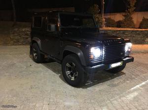 Land Rover Defender 90 SW 2.4 CRD S Janeiro/09 - à venda -