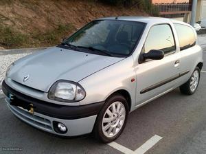 Renault Clio 1.9 D Setembro/00 - à venda - Comerciais /