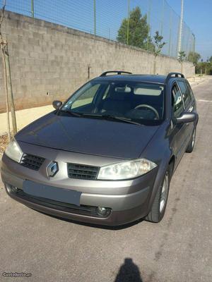 Renault Mégane 1.5 dci Setembro/04 - à venda - Ligeiros