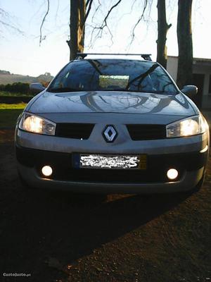 Renault Mégane 2 break Fevereiro/04 - à venda - Ligeiros
