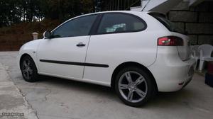 Seat Ibiza Tdi 1.4 Abril/07 - à venda - Comerciais / Van,