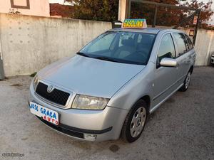 Skoda Fabia 1.4i 16v  Fevereiro/01 - à venda -