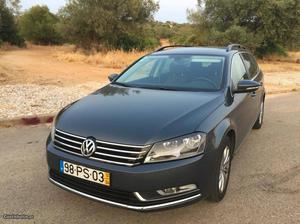 VW Passat 1.6 TDI Abril/12 - à venda - Ligeiros