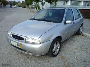 Ford Fiesta 1.25 Ghia Julho/99 - à venda - Ligeiros