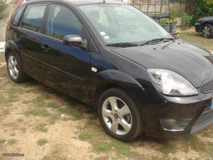 Ford Fiesta 1.25 Titaniun 30m km Outubro/07 - à venda -