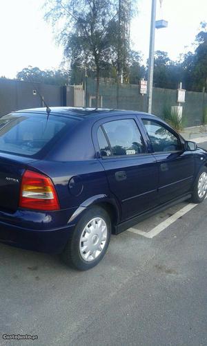 Opel Astra 12 club Dezembro/98 - à venda - Ligeiros