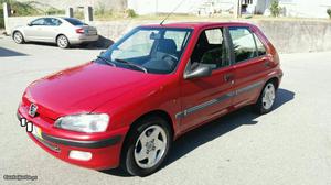 Peugeot 106 Direcção Assistida Maio/97 - à venda -
