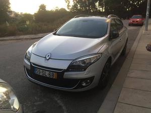 Renault Mégane Bose Dezembro/12 - à venda - Ligeiros