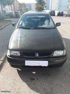 Seat Ibiza 1.0 Dezembro/97 - à venda - Ligeiros