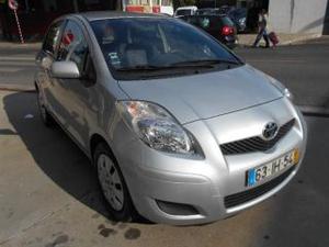 Toyota Yaris 1.33 VVT-i Sol+AC