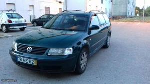 VW Passat 1.9 TDI Fevereiro/00 - à venda - Ligeiros