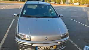 Fiat Punto 8 válvula Janeiro/01 - à venda - Ligeiros