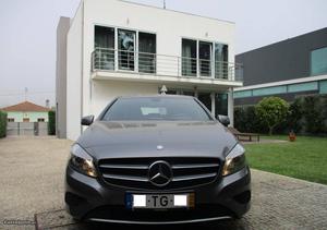Mercedes-Benz A 180 CDi BE Style Março/13 - à venda -