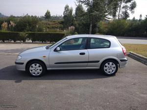 Nissan Almera 2.2 DDTI Junho/01 - à venda - Comerciais /