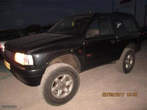 Opel Frontera 2.5 td sport 4x4 Outubro/97 - à venda -