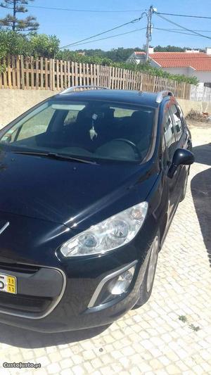 Peugeot 308 SW Novembro/11 - à venda - Ligeiros