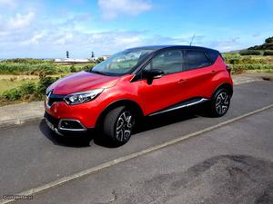 Renault Captur 0.9 Tce Exclusive Maio/16 - à venda -