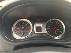 Renault Clio Ano . GPS.  km Agosto/12 - à venda -