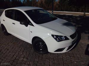 Seat Ibiza 1.4 TDI Ecomotive Janeiro/16 - à venda -