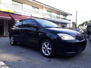 Toyota Corolla 2.0 D4D 110cv 5 lug Setembro/02 - à venda -