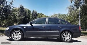 VW Passat 3B 1.9tdi afn 110cv Abril/98 - à venda - Ligeiros