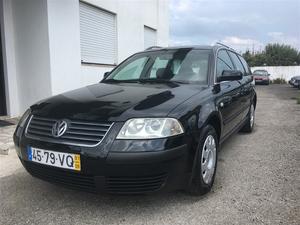  Volkswagen Passat V. 1.9 TDi Confortline (130cv) (5p)