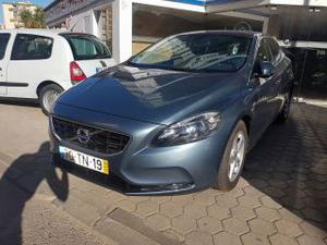 Volvo V40 D2