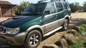 Nissan Terrano SE Dezembro/01 - à venda - Pick-up/