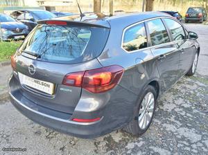 Opel Astra ST 1.3 CDTi Cosmo Julho/11 - à venda - Ligeiros