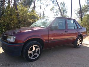 Opel Corsa 1.2 S Dezembro/92 - à venda - Ligeiros