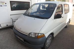 Toyota HiAce misto 6 lugars Dezembro/97 - à venda -