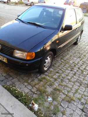 VW Polo 1.0 de 98 Abril/98 - à venda - Ligeiros